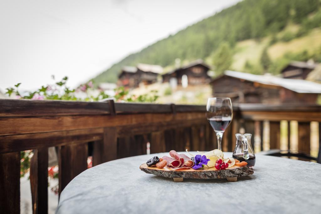Hotel Edelweiss Blatten Loetschental Exterior foto